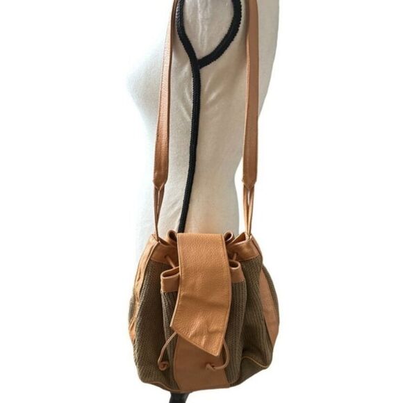 Vintage RARE Brio Taupe/Olive Knit Camel Leather Drawstring Bucket Satchel - Picture 2 of 16